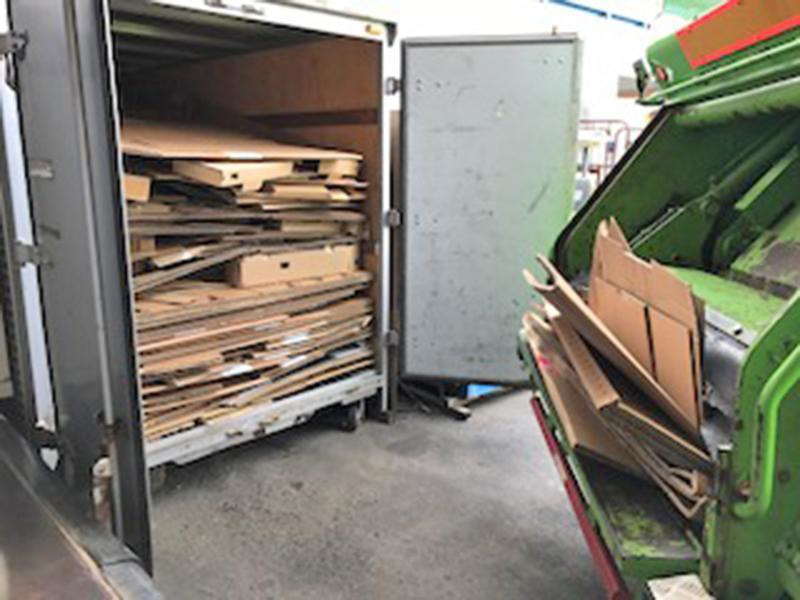 ダンボール・古紙類